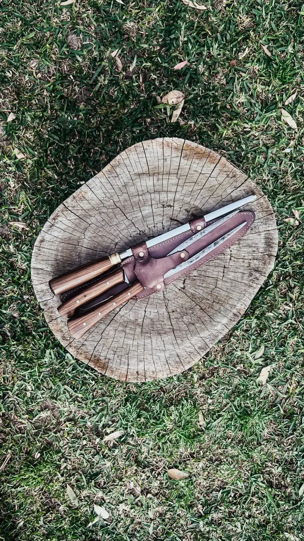 smoking-gauchos-handmade-knife-chef-knife-carving-set-leather-pouch-2-scaled