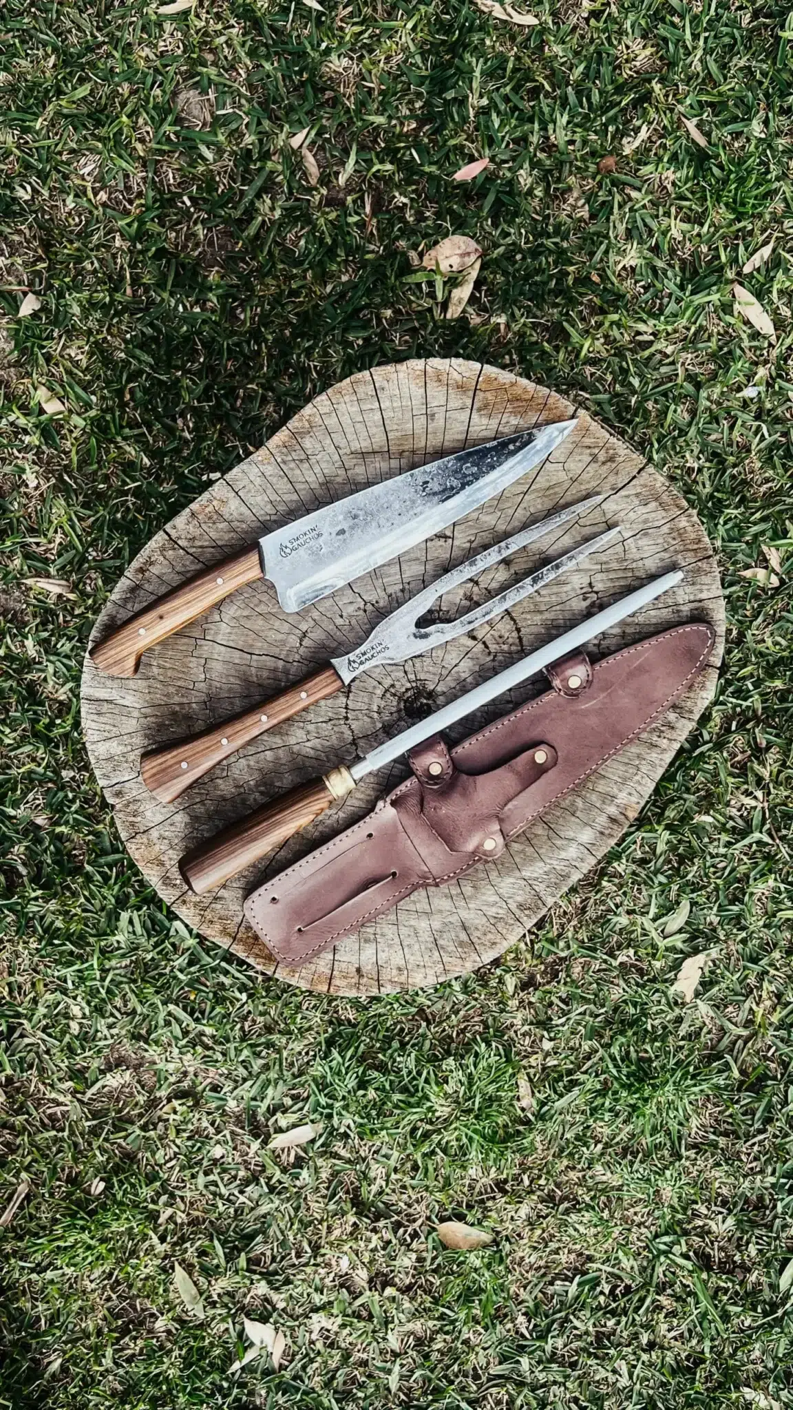 smoking-gauchos-handmade-knife-chef-knife-carving-set-leather-pouch-3-scaled