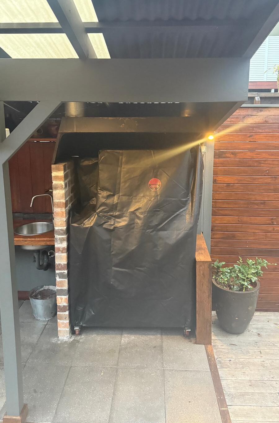 La Parrilla Weather Cover