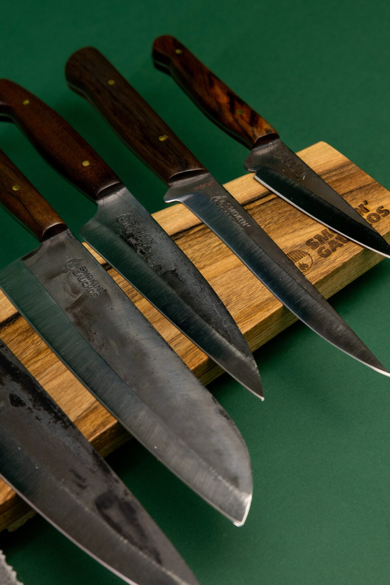 Magnetic Wooden Knife Holder (5)